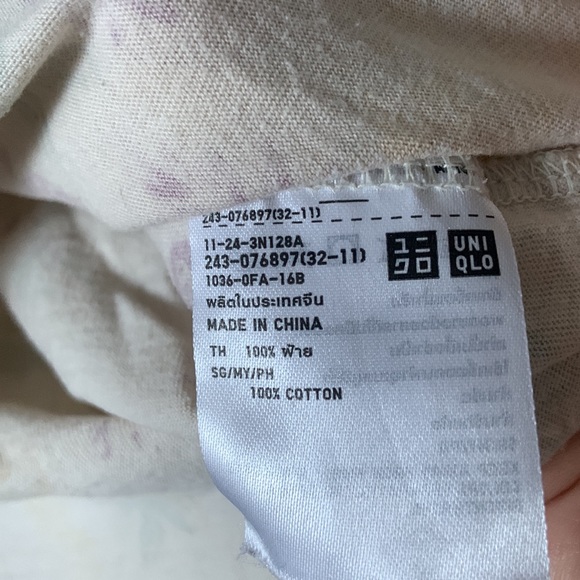Uniqlo UT tee - Picture 3 of 3